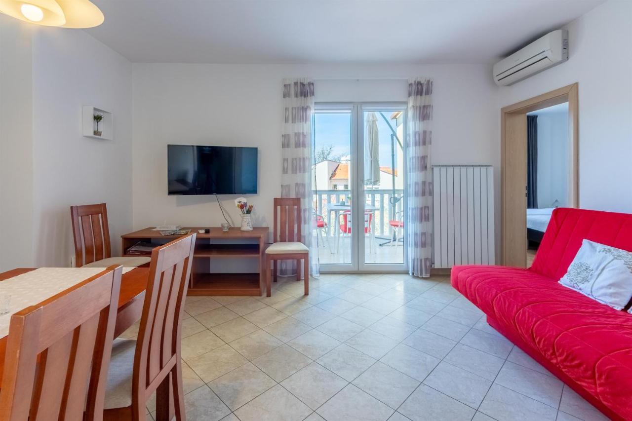Apartments Vesna Malinska Buitenkant foto